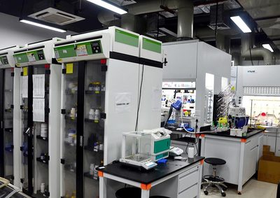 老河口市實驗室儀器搬遷公司重視搬遷機器的保養